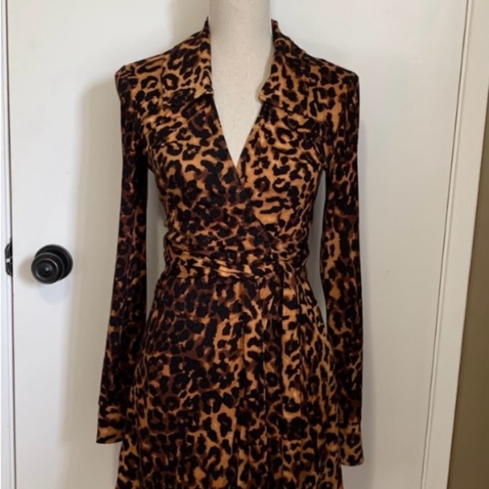 Reformation Brown Black Sheath Dress Long Sleeve Notched Collar